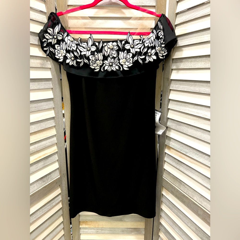 Petite Small party dress. Off the shoulders illusion.